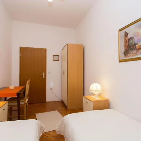 Apartman Strandnahe Jure Mit Grosser Terrasse By Interhome Trogir