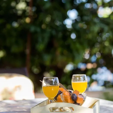 Strandnahe Jure Mit Grosser Terrasse By Interhome Apartman Trogir